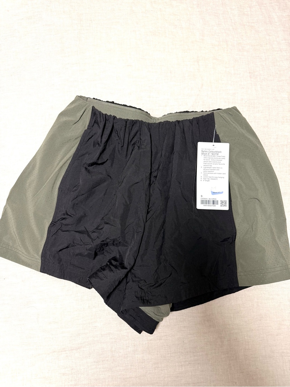 Women’s 2-Tone Black & Olive Active Shorts